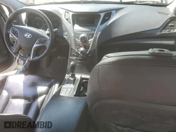 ✅ 2014 Hyundai Azera • VIN: KMHFG4JG7EA419579 • Lot: 68724675. Listed on Copart with 85,911 mi. Free auction sales archive from the USA and detailed vehicle history report at DreamBid. Image 8.