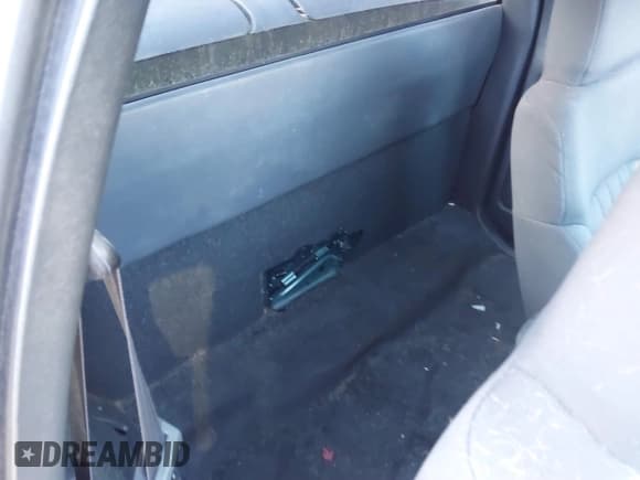 ✅ 2003 Chevrolet S-10 • VIN: 1GCCS19H638165384 • Лот: 41543313. Опубликован ранее на IAAI с пробегом 117 386 миль. Бесплатный доступ к архиву аукционных продаж из США и подробный отчёт об истории автомобиля на DreamBid. Изображение 8.