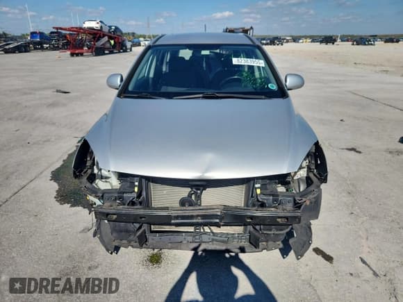 ✅ 2009 Hyundai Elantra Touring • VIN: KMHDC86E69U033158 • Lot: 82383955. Wystawiony na Copart z przebiegiem 97 775 mil. Bezpłatny archiwum sprzedaży aukcyjnych z USA i szczegółowy raport historii pojazdu na DreamBid. Zdjęcie 5.