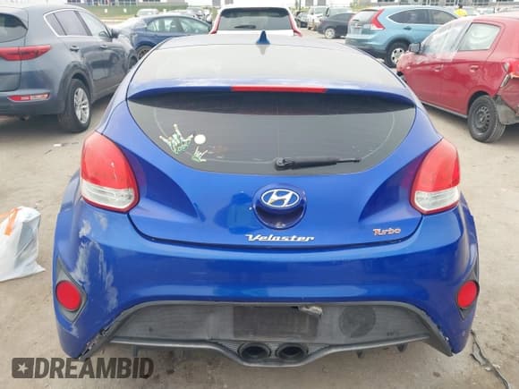✅ 2013 Hyundai Veloster Turbo • VIN: KMHTC6AE9DU181238 • Lot: 43525329. Listed on IAAI with 121,343 mi. Free auction sales archive from the USA and detailed vehicle history report at DreamBid. Image 16.