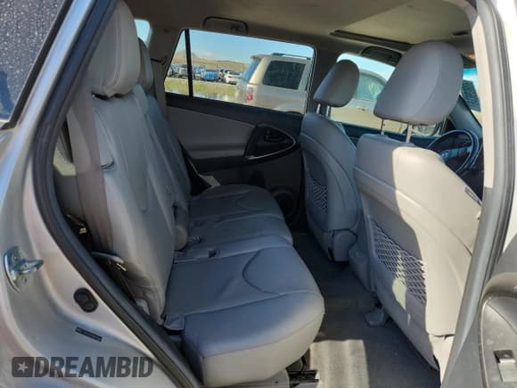 ✅ 2012 Toyota RAV4 Limited • VIN: 2T3DK4DV8CW091849 • Лот: 91363805. Опубликован ранее на Copart с пробегом 117 219 миль. Бесплатный доступ к архиву аукционных продаж из США и подробный отчёт об истории автомобиля на DreamBid. Изображение 10.