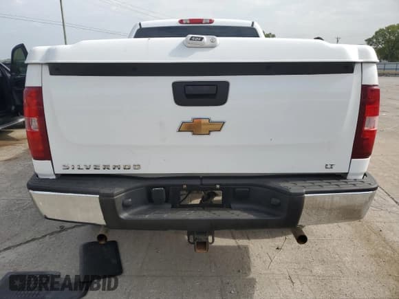 ✅ 2007 Chevrolet Silverado 1500 1LT • VIN: 2GCEC19C571580313 • Lot: 65547414. Listed on Copart with 249,817 mi. Free auction sales archive from the USA and detailed vehicle history report at DreamBid. Image 6.