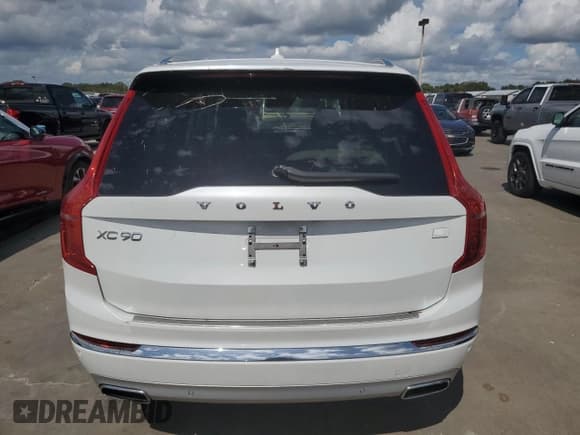 ✅ 2021 Volvo XC90 Inscription Expression • VIN: YV4BR0CK0M1693905 • Lot: 74053614. Wystawiony na Copart z przebiegiem Nie podano. Bezpłatny archiwum sprzedaży aukcyjnych z USA i szczegółowy raport historii pojazdu na DreamBid. Zdjęcie 6.