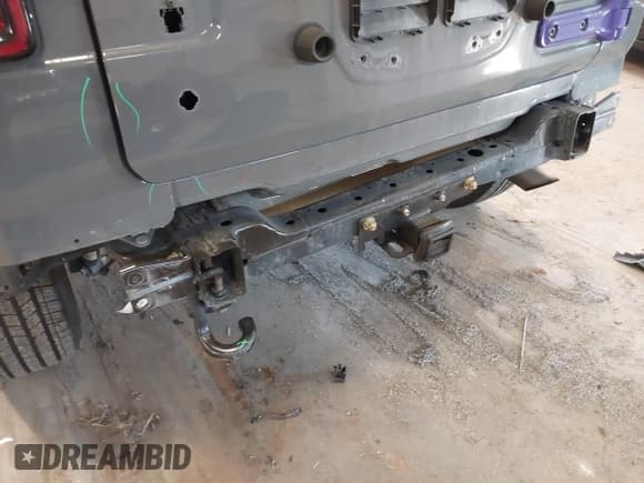 ✅ 2018 Jeep Wrangler Unlimited Sport S • VIN: 1C4HJXDG5JW321871 • Лот: 41297989. Опубликован ранее на IAAI с пробегом 71 975 миль. Бесплатный доступ к архиву аукционных продаж из США и подробный отчёт об истории автомобиля на DreamBid. Изображение 20.