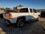 ✅ 2001 Chevrolet Silverado 2500HD LS • VIN: 1GCHC29U91E328534 • Лот: 94580385. Опубликован ранее на Copart с пробегом 124 444 миль. Бесплатный доступ к архиву аукционных продаж из США и подробный отчёт об истории автомобиля на DreamBid. Изображение 3.