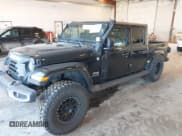 ✅ 2020 Jeep Gladiator Overland • VIN: 1C6HJTFG8LL106938 • Lot: 43210387. Wystawiony na IAAI z przebiegiem 146 153 mil. Bezpłatny archiwum sprzedaży aukcyjnych z USA i szczegółowy raport historii pojazdu na DreamBid. Zdjęcie 2.