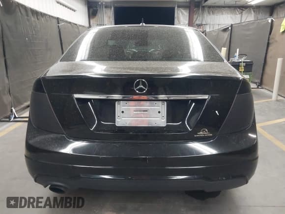 ✅ 2013 Mercedes-Benz C 250 Sport • VIN: WDDGF4HB8DA793855 • Lot: 41989172. Wystawiony na IAAI z przebiegiem 150 537 mil. Bezpłatny archiwum sprzedaży aukcyjnych z USA i szczegółowy raport historii pojazdu na DreamBid. Zdjęcie 16.
