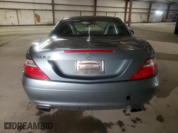 ✅ 2012 Mercedes-Benz SLK 250 • VIN: WDDPK4HA7CF040175 • Лот: 57116865. Опубликован ранее на Copart с пробегом 75 060 миль. Бесплатный доступ к архиву аукционных продаж из США и подробный отчёт об истории автомобиля на DreamBid. Изображение 6.