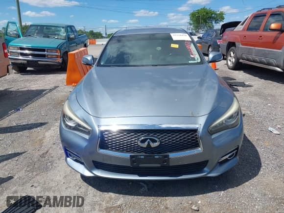 ✅ 2014 Infiniti Q50 Premium • VIN: JN1BV7AR1EM706039 • Лот: 42318470. Опубликован ранее на IAAI с пробегом 233 843 миль. Бесплатный доступ к архиву аукционных продаж из США и подробный отчёт об истории автомобиля на DreamBid. Изображение 12.