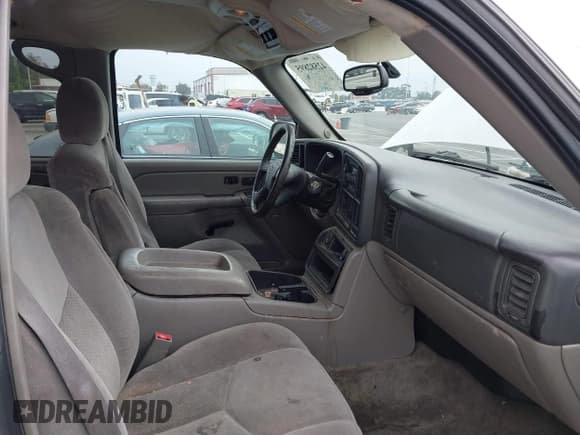 ✅ 2004 Chevrolet Suburban LT • VIN: 3GNEC16T64G184065 • Lot: 42582895. Listed on IAAI with Not provided. Free auction sales archive from the USA and detailed vehicle history report at DreamBid. Image 5.