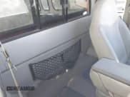 ✅ 1999 Ford Ranger XL • VIN: 1FTYR14C5XPA34391 • Lot: 43917196. Wystawiony na IAAI z przebiegiem 132 002 mil. Bezpłatny archiwum sprzedaży aukcyjnych z USA i szczegółowy raport historii pojazdu na DreamBid. Zdjęcie 8.