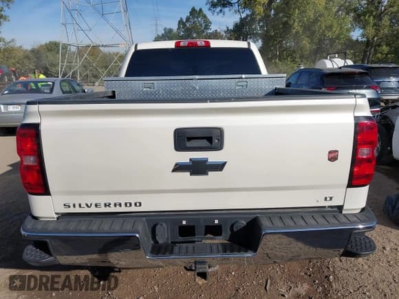✅ 2014 Chevrolet Silverado 1500 LT • VIN: 3GCUKREC9EG282645 • Lot: 43427094. Listed on IAAI with 166,075 mi. Free auction sales archive from the USA and detailed vehicle history report at DreamBid. Image 16.