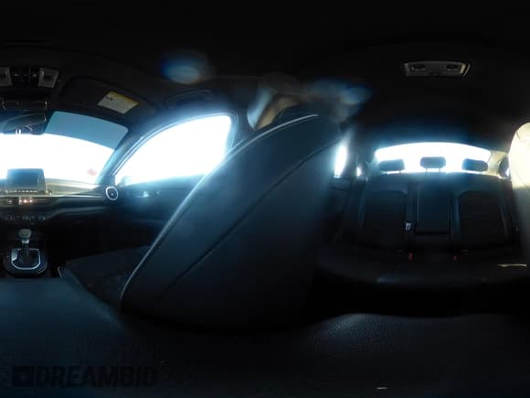 ✅ 2021 Kia Forte GT-Line • VIN: 3KPF34AD4ME310286 • Lot: 43431650. Wystawiony na IAAI z przebiegiem 126 686 mil. Bezpłatny archiwum sprzedaży aukcyjnych z USA i szczegółowy raport historii pojazdu na DreamBid. Zdjęcie 18.