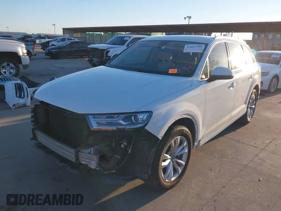 ✅ 2019 Audi Q7 Premium • VIN: WA1AHAF77KD047409 • Lot: 43683388. Wystawiony na IAAI z przebiegiem 118 411 mil. Bezpłatny archiwum sprzedaży aukcyjnych z USA i szczegółowy raport historii pojazdu na DreamBid. Zdjęcie 19.