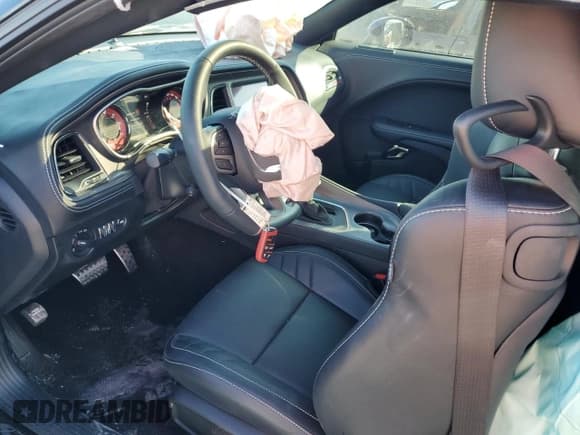 ✅ 2023 Dodge Challenger SRT Hellcat Jailbreak • VIN: 2C3CDZC9XPH601555 • Lot: 87476035. Wystawiony na Copart z przebiegiem 474 mil. Bezpłatny archiwum sprzedaży aukcyjnych z USA i szczegółowy raport historii pojazdu na DreamBid. Zdjęcie 8.