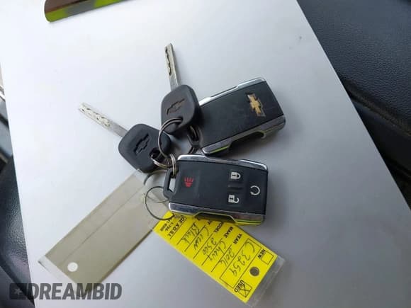 ✅ 2016 Chevrolet Silverado 2500HD LTZ • VIN: 1GC1KWE84GF278357 • Lot: 43048273. Listed on IAAI with 303,951 mi. Free auction sales archive from the USA and detailed vehicle history report at DreamBid. Image 11.