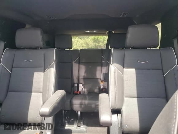 ✅ 2024 Cadillac Escalade 4WD Premium Luxury • VIN: 1GYS4BKL8RR417692 • Лот: 64791285. Опубликован ранее на Copart с пробегом Не указан. Бесплатный доступ к архиву аукционных продаж из США и подробный отчёт об истории автомобиля на DreamBid. Изображение 10.