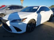 ✅ 2022 Lexus ES 300h F Sport • VIN: 58AGA1C12NU021975 • Лот: 40917172. Опубликован ранее на IAAI с пробегом 38 054 миль. Бесплатный доступ к архиву аукционных продаж из США и подробный отчёт об истории автомобиля на DreamBid. Изображение 2.