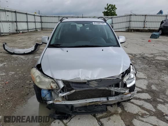 ✅ 2013 Suzuki SX4 Crossover • VIN: JS2YB5A30D6100255 • Лот: 61288755. Опубликован ранее на Copart с пробегом 136 961 миль. Бесплатный доступ к архиву аукционных продаж из США и подробный отчёт об истории автомобиля на DreamBid. Изображение 5.