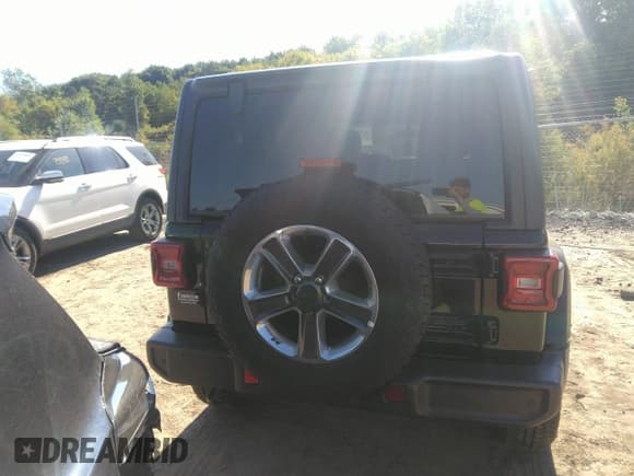 ✅ 2021 Jeep Wrangler Unlimited Sahara • VIN: 1C4HJXEG4MW506447 • Lot: 37418105. Listed on IAAI with 38,973 mi. Free auction sales archive from the USA and detailed vehicle history report at DreamBid. Image 16.