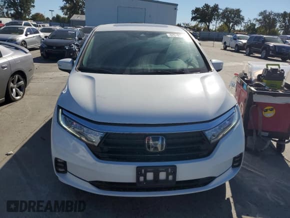 ✅ 2024 Honda Odyssey EX-L • VIN: 5FNRL6H65RB047162 • Lot: 82519775. Listed on Copart with 47,706 mi. Free auction sales archive from the USA and detailed vehicle history report at DreamBid. Image 5.