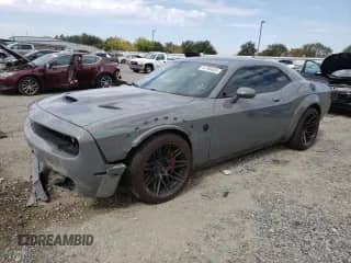 2019 Dodge Challenger R/T Scat Pack с VIN 2C3CDZFJ1KH574020, выставлен на аукционе Copart как лот 81766055 с пробегом 56 512 миль миль и Списание • Salvage title. История ставок и продаж доступна на DreamBid. Изображение 1.