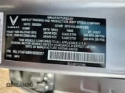 ✅ 2024 VinFast VF 8 Plus • VIN: RLLV1AFA8RH008957 • Lot: 71593175. Wystawiony na Copart z przebiegiem 5 529 mil. Bezpłatny archiwum sprzedaży aukcyjnych z USA i szczegółowy raport historii pojazdu na DreamBid. Zdjęcie 14.