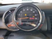 ✅ 2017 MINI Convertible Cooper S • VIN: WMWWG9C51H3C23031 • Лот: 51960355. Опубликован ранее на Copart с пробегом 77 504 миль. Бесплатный доступ к архиву аукционных продаж из США и подробный отчёт об истории автомобиля на DreamBid. Изображение 9.