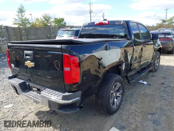 ✅ 2020 Chevrolet Colorado 2WD Work Truck • VIN: 1GCHSBEA3L1234271 • Lot: 43330242. Wystawiony na IAAI z przebiegiem 79 246 mil. Bezpłatny archiwum sprzedaży aukcyjnych z USA i szczegółowy raport historii pojazdu na DreamBid. Zdjęcie 4.