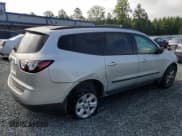 ✅ 2015 Chevrolet Traverse LS • VIN: 1GNKRFKD5FJ389360 • Lot: 61126225. Wystawiony na Copart z przebiegiem 191 537 mil. Bezpłatny archiwum sprzedaży aukcyjnych z USA i szczegółowy raport historii pojazdu na DreamBid. Zdjęcie 3.