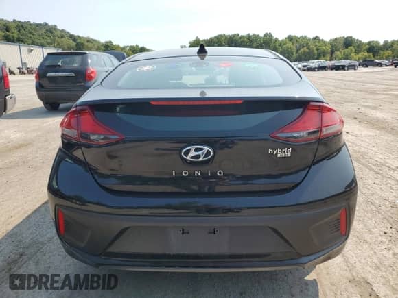 2017 Hyundai Ioniq Blue z VIN KMHC65LC1HU022488, wystawiony jako Copart lot #70132854 z przebiegiem 157 380 mil mil oraz Czysty tytuł • Clean title. Historia ofert i sprzedaży dostępna na DreamBid. Obrazek 6.