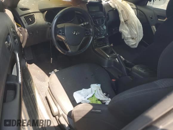 ✅ 2013 Hyundai Genesis Coupe 2.0T • VIN: KMHHT6KD2DU109907 • Lot: 69308955. Wystawiony na Copart z przebiegiem Nie podano. Bezpłatny archiwum sprzedaży aukcyjnych z USA i szczegółowy raport historii pojazdu na DreamBid. Zdjęcie 8.