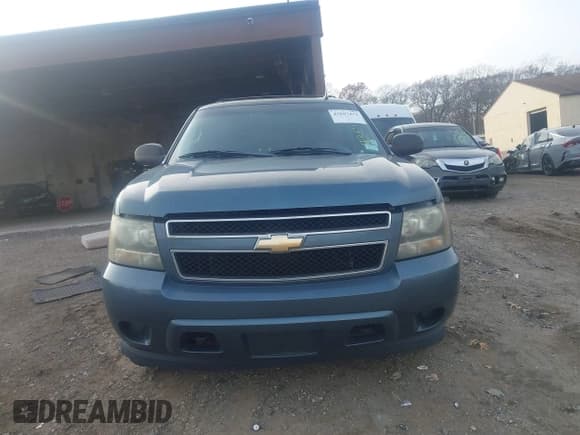 ✅ 2009 Chevrolet Suburban Commercial • VIN: 1GNFK163X9R226297 • Lot: 43697474. Listed on IAAI with 169,377 mi. Free auction sales archive from the USA and detailed vehicle history report at DreamBid. Image 12.