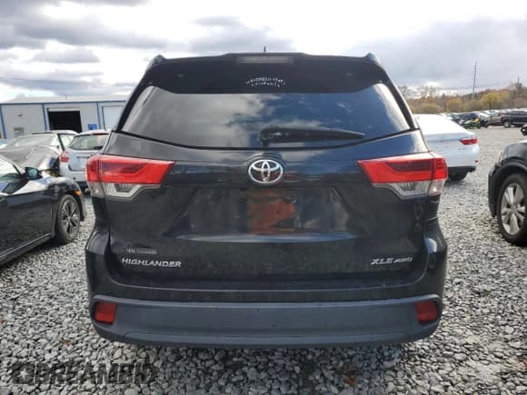 ✅ 2017 Toyota Highlander XLE • VIN: 5TDJZRFH8HS365630 • Lot: 91364445. Listed on Copart with 223,343 mi. Free auction sales archive from the USA and detailed vehicle history report at DreamBid. Image 6.