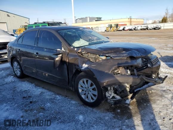 ✅ 2011 Volkswagen Jetta Comfortline • VIN: 3VWDK7AJ1BM374223 • Лот: 65849355. Опубликован ранее на Copart с пробегом 143 201 миль. Бесплатный доступ к архиву аукционных продаж из США и подробный отчёт об истории автомобиля на DreamBid. Изображение 4.