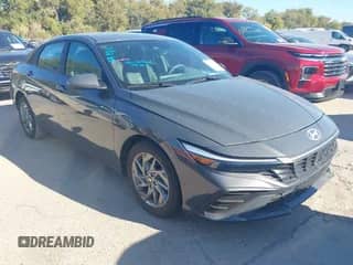 ✅ 2024 Hyundai Elantra SEL • VIN: KMHLM4DG2RU770427 • Лот: 43588220. Размещён на IAAI с пробегом 44 572 миль миль. Получите бесплатный доступ к архиву аукционных продаж из США и посмотрите подробный отчёт об истории автомобиля на DreamBid. Изображение 1.