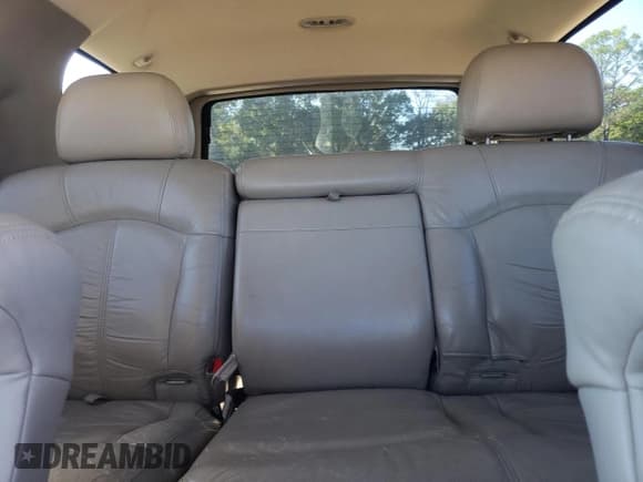 ✅ 2002 Chevrolet Tahoe LS • VIN: 1GNEC13Z62J199623 • Lot: 86090175. Wystawiony na Copart z przebiegiem 252 642 mil. Bezpłatny archiwum sprzedaży aukcyjnych z USA i szczegółowy raport historii pojazdu na DreamBid. Zdjęcie 10.