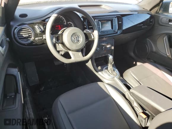 ✅ 2016 Volkswagen Beetle Fleet Edition • VIN: 3VWF17AT6GM610594 • Lot: 91434175. Listed on Copart with 43,592 mi. Free auction sales archive from the USA and detailed vehicle history report at DreamBid. Image 8.