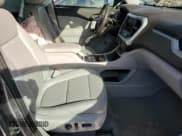 ✅ 2022 GMC Acadia SLT • VIN: 1GKKNUL48NZ145049 • Лот: 48351105. Опубликован ранее на Copart с пробегом 28 848 миль. Бесплатный доступ к архиву аукционных продаж из США и подробный отчёт об истории автомобиля на DreamBid. Изображение 7.