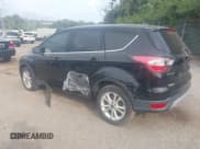 ✅ 2017 Ford Escape SE • VIN: 1FMCU9GD3HUA35646 • Lot: 43285904. Wystawiony na IAAI z przebiegiem Nie podano. Bezpłatny archiwum sprzedaży aukcyjnych z USA i szczegółowy raport historii pojazdu na DreamBid. Zdjęcie 3.