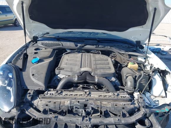 ✅ 2016 Porsche Cayenne GTS • VIN: WP1AD2A2XGLA75493 • Lot: 43418194. Wystawiony na IAAI z przebiegiem 108 401 mil. Bezpłatny archiwum sprzedaży aukcyjnych z USA i szczegółowy raport historii pojazdu na DreamBid. Zdjęcie 10.