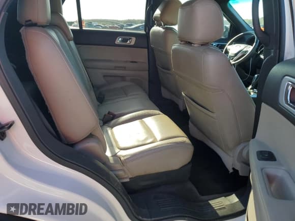 ✅ 2014 Ford Explorer XLT • VIN: 1FM5K7D8XEGB61443 • Lot: 85280845. Wystawiony na Copart z przebiegiem 113 764 mil. Bezpłatny archiwum sprzedaży aukcyjnych z USA i szczegółowy raport historii pojazdu na DreamBid. Zdjęcie 11.