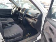 ✅ 2003 Honda CR-V LX • VIN: SHSRD68443U107606 • Lot: 43703022. Listed on IAAI with 258,003 mi. Free auction sales archive from the USA and detailed vehicle history report at DreamBid. Image 5.