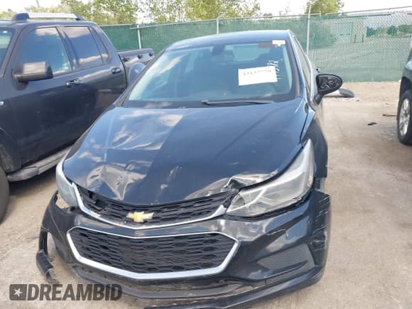 ✅ 2018 Chevrolet Cruze LT • VIN: 3G1BE6SM8JS530927 • Lot: 43137779. Listed on IAAI with 155,527 mi. Free auction sales archive from the USA and detailed vehicle history report at DreamBid. Image 12.