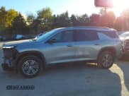 ✅ 2025 Chevrolet Traverse AWD LT • VIN: 1GNEVGRS6SJ142099 • Lot: 43632152. Listed on IAAI with 22,545 mi. Free auction sales archive from the USA and detailed vehicle history report at DreamBid. Image 15.