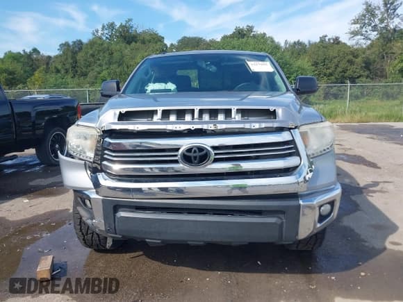 ✅ 2017 Toyota Tundra SR • VIN: 5TFRM5F14HX111808 • Lot: 43317955. Wystawiony na IAAI z przebiegiem 169 224 mil. Bezpłatny archiwum sprzedaży aukcyjnych z USA i szczegółowy raport historii pojazdu na DreamBid. Zdjęcie 12.