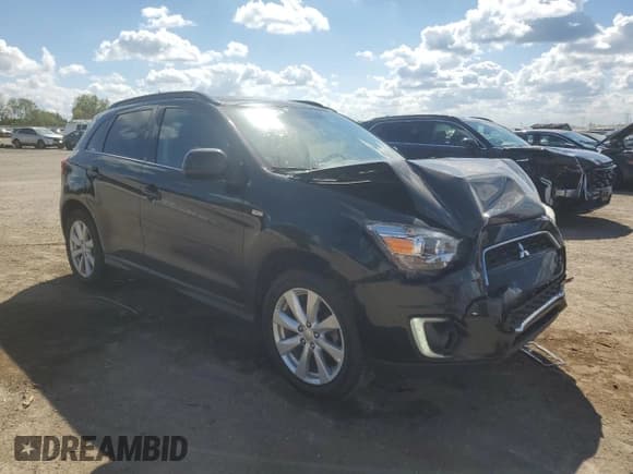 ✅ 2015 Mitsubishi Outlander SE • VIN: 4A4AR4AU7FE008152 • Lot: 84024245. Listed on Copart with 106,053 mi. Free auction sales archive from the USA and detailed vehicle history report at DreamBid. Image 4.