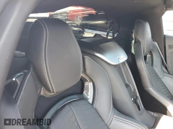 ✅ 2022 Chevrolet Corvette 2LT • VIN: 1G1YB2D4XN5121045 • Лот: 81573795. Опубликован ранее на Copart с пробегом 16 570 миль. Бесплатный доступ к архиву аукционных продаж из США и подробный отчёт об истории автомобиля на DreamBid. Изображение 10.