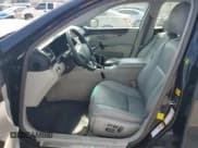 ✅ 2012 Lexus LS 460 • VIN: JTHBL5EF9C5113431 • Лот: 69570125. Опубликован ранее на Copart с пробегом 140 682 миль. Бесплатный доступ к архиву аукционных продаж из США и подробный отчёт об истории автомобиля на DreamBid. Изображение 7.