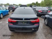✅ 2016 BMW 7 Series 750i xDrive • VIN: WBA7F2C54GG420066 • Lot: 43066405. Wystawiony na IAAI z przebiegiem 91 157 mil. Bezpłatny archiwum sprzedaży aukcyjnych z USA i szczegółowy raport historii pojazdu na DreamBid. Zdjęcie 16.
